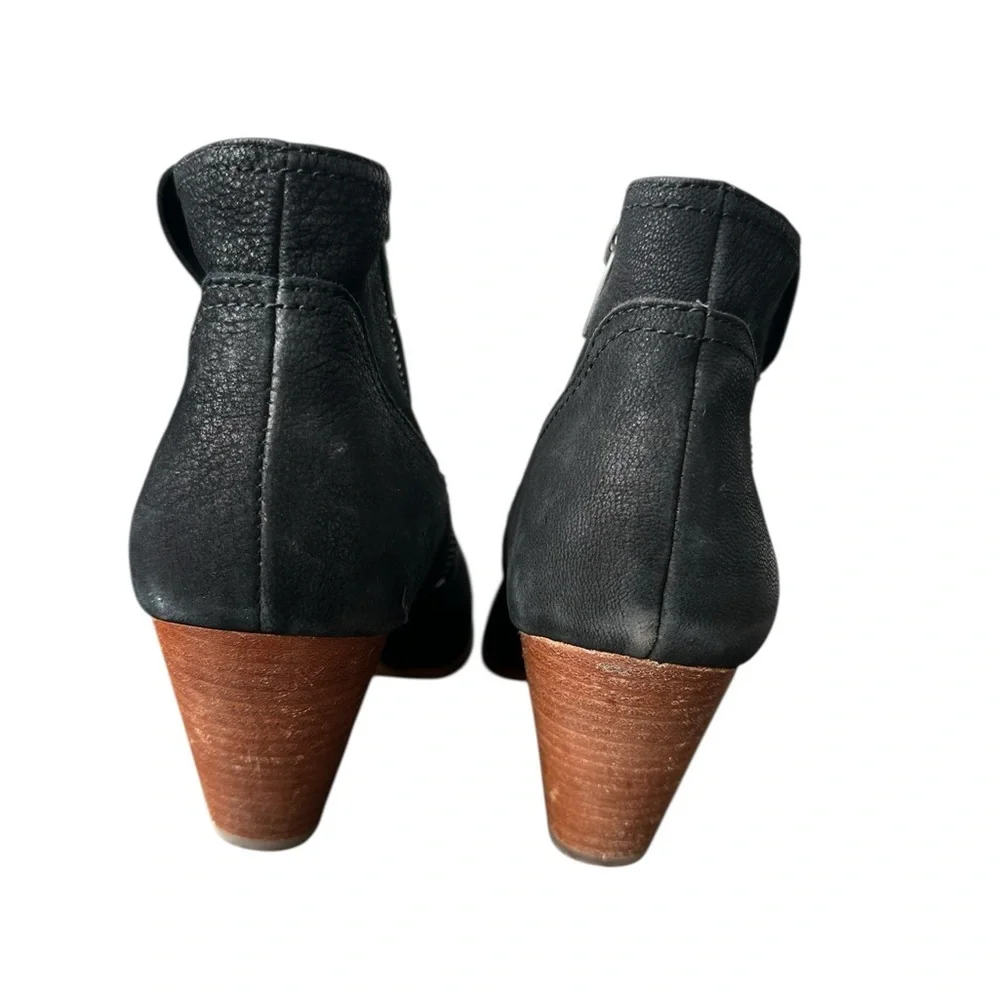 FRYE Women's Reina Black Leather Booties 9